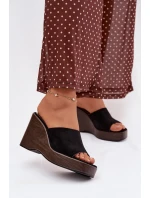 Dámské pantofle na platformě Černé Ravelia