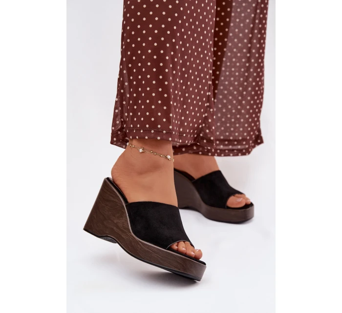 Dámské pantofle na platformě Černé Ravelia