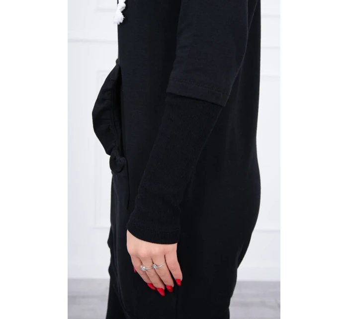 Šaty s ozdobnými volánikmi a kapucňou čiernej farby Šaty s ozdobnými volánikmi a kapucňou čiernej farby