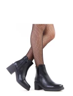 Topánky na podpätku model 218812 Solea Topánky na podpätku model 218812 Solea