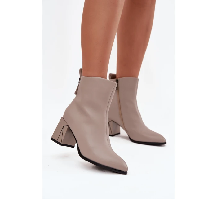 Topánky na podpätku model 222516 Step in style