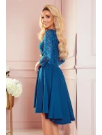 Dámské šaty v mořské barvě s delším zadním dílem a s krajkovým výstřihem model 17422426 - numoco Dámské šaty v mořské barvě s delším zadním dílem a s krajkovým výstřihem model 17422426 - numoco