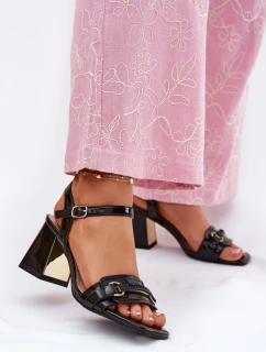 Skórzane Lakierowane Sandały Damskie Na Słupku Czarne Mevonelle