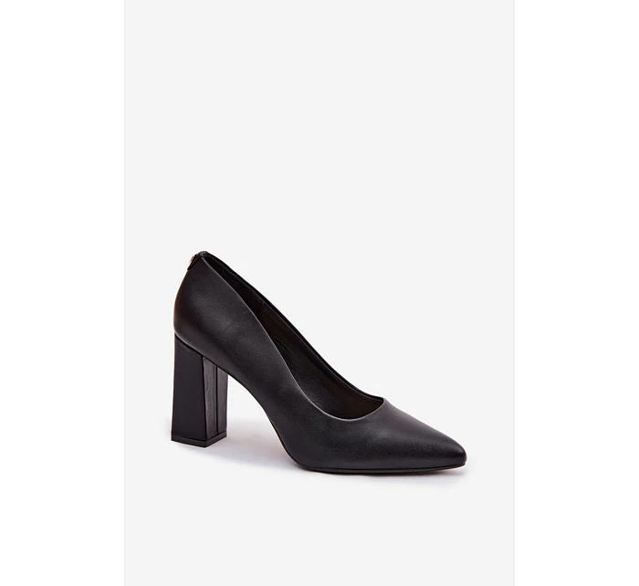 Lodičky na podpatku z eko kůže model 22100625 Černé - SERGIO LEONE Lodičky na podpatku z eko kůže model 22100625 Černé - SERGIO LEONE