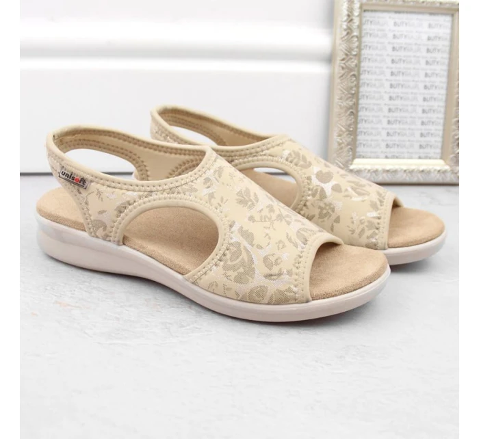 Dámske pohodlné sandále slip-on béžovej farby Unisoft 7196