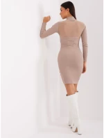 Sukienka RV SK model 19077645 ciemny bezowy - FPrice Sukienka RV SK model 19077645 ciemny bezowy - FPrice