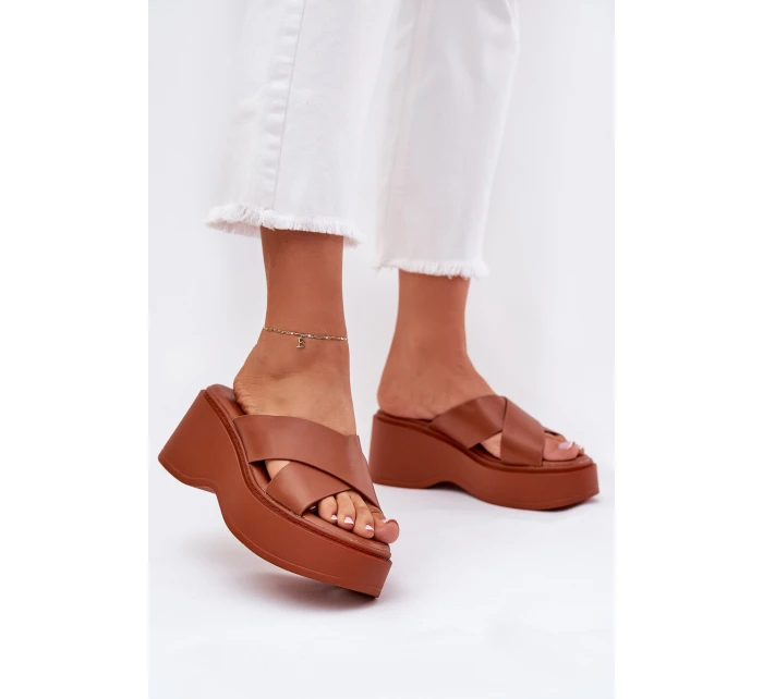 Dámské sandály na platformě a klínu camel model 21687265 - Boto Dámské sandály na platformě a klínu camel model 21687265 - Boto