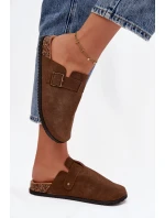 Dámské pantofle a na platformě s přezkou Hnědé model 21752766 - Boto