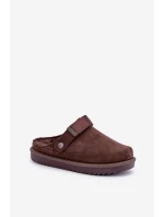 Zateplené dámské pantofle na platformě čokoládové model 21680700 - Boto