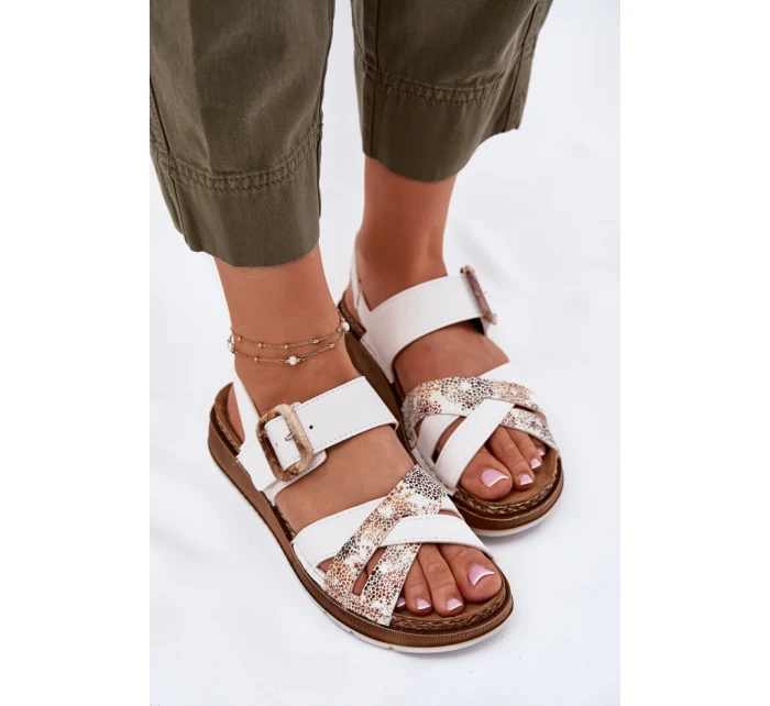 Sandále model 215160 Krok vo veľkom štýle