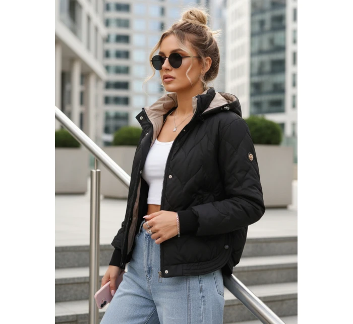 Dámska prechodná prešívaná bunda s kapucňou čierna FashionStreet TY5618