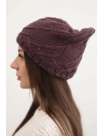 Dámská zimní čepice s ozdobným pletením a střihem tmavě fialová model 21878059 - K-Fashion