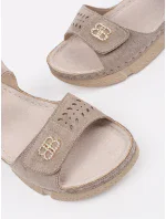 Moderné hnedé sandále na platforme pre ženy Moderné hnedé sandále na platforme pre ženy