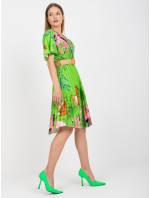 Svetlozelené šaty s potlačou a pleteným opaskom