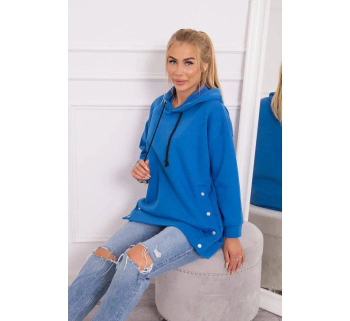 Zateplená mikina s nevädzovo modrými patentkami