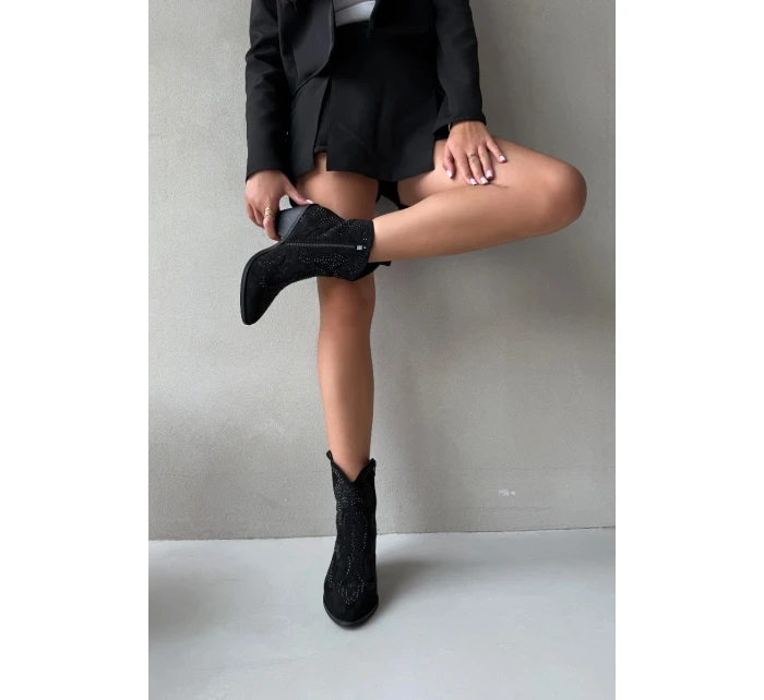 Ocieplane Damskie Botki Kowbojki Ze Zdobieniem Czarne Lelira Ocieplane Damskie Botki Kowbojki Ze Zdobieniem Czarne Lelira