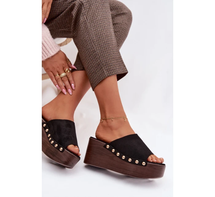 Dámské nazouváky na platformě se zlatými přezkami Eko semiš Černé Helivina Dámské nazouváky na platformě se zlatými přezkami Eko semiš Černé Helivina