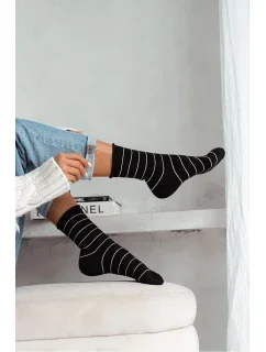 Dámske beztlakové ponožky s tenkými prúžkami 0200.059
