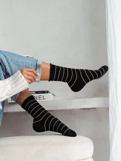 Dámske beztlakové ponožky s tenkými prúžkami 0200.059
