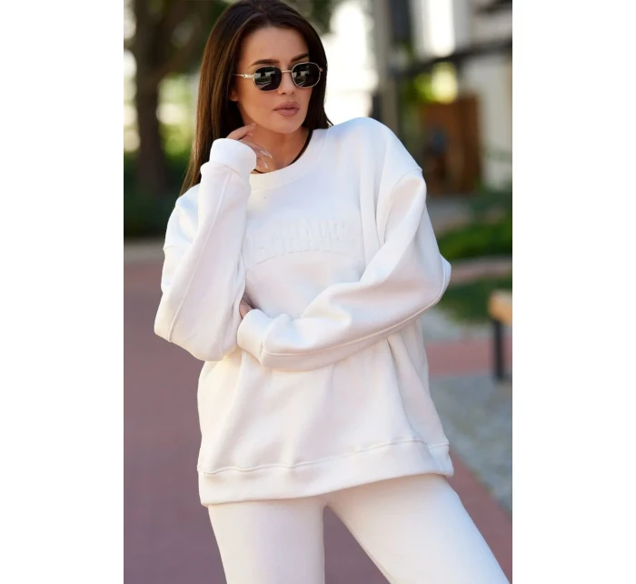 Izolovaná souprava model 18922101 ecru - K-Fashion Izolovaná souprava model 18922101 ecru - K-Fashion