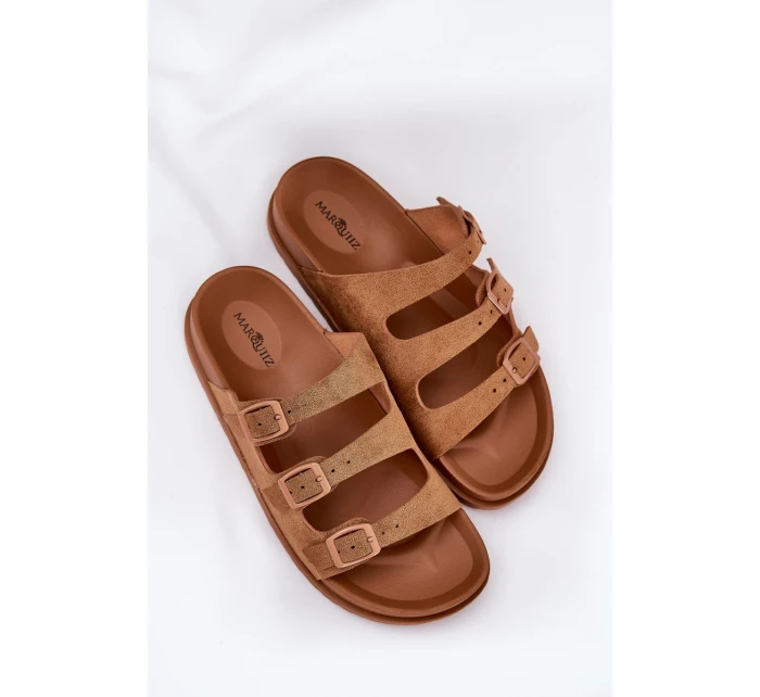 Dámské Pantofle S Pásky A Přezkami Camel model 21687489 - Boto Dámské Pantofle S Pásky A Přezkami Camel model 21687489 - Boto