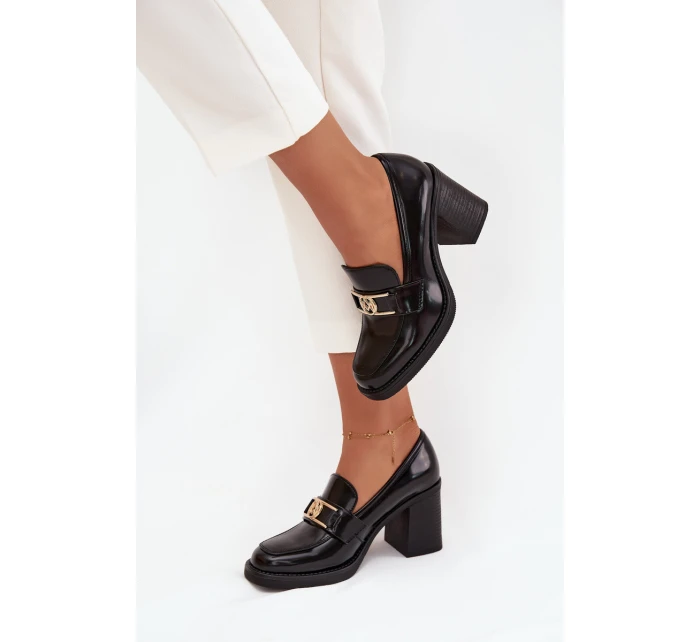 Półbuty Damskie Na Słupku Ze Złotym Detalem Czarne Privelle