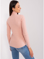 Svetloružový rebrovaný sveter s rolákom