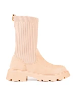 Zajímavé hnědé kotníčkové boty dámské na plochém podpatku Zajímavé hnědé kotníčkové boty dámské na plochém podpatku