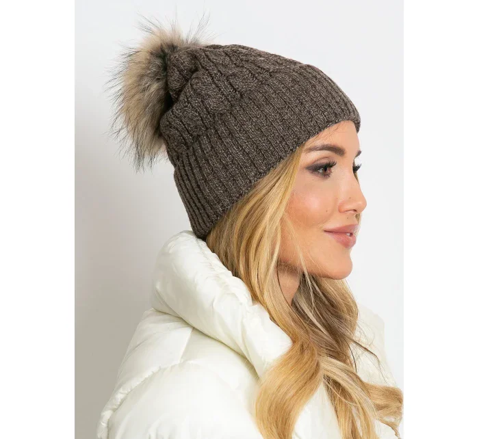 Dámská čepice AT CZ model 14831924 tmavě hnědá - FPrice Dámská čepice AT CZ model 14831924 tmavě hnědá - FPrice