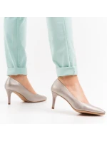 Sergio Leone W 1336 zlaté podpätky