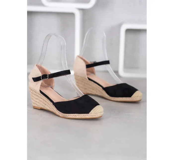 Dámske lodičky na klínku OM247B - Small Swan