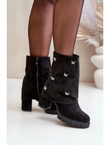 Zdobione Botki Z Wywiniętą Cholewką Na Słupku Czarne Esadora