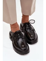 Lakované kožené dámské polobotky s přezkami model 21710370 Černé - Artiker Lakované kožené dámské polobotky s přezkami model 21710370 Černé - Artiker