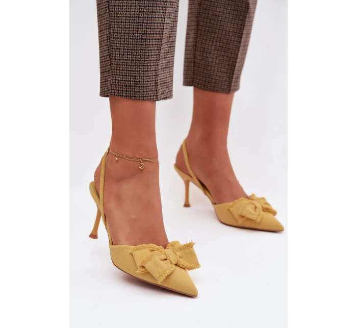 Sandále na podpätku model 224471 Vykročte štýlovo