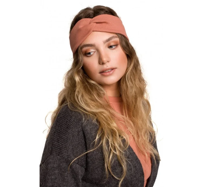 B216 Čelenka - antracitová