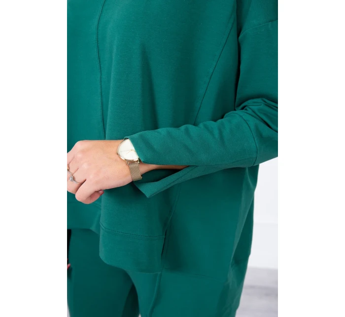 Súprava so zelenou blúzkou nadmernej veľkosti