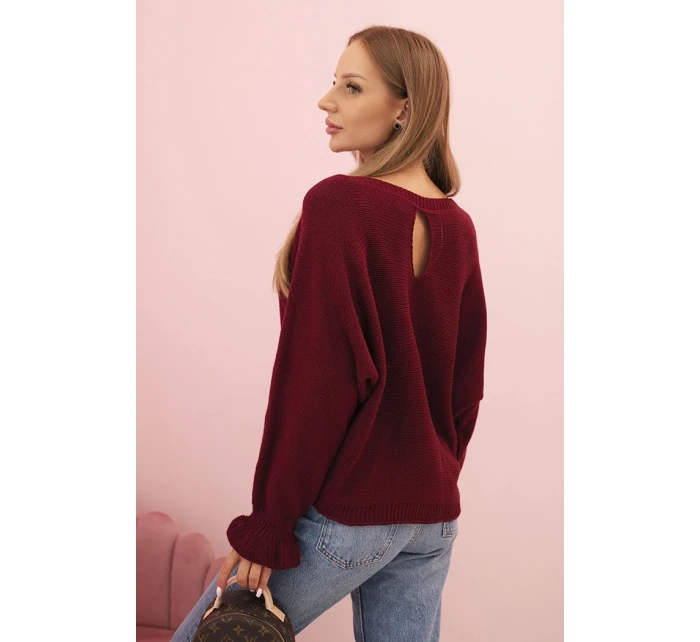 Dámsky mohérový sveter s volánovými rukávmi a výrezom na chrbte bordovej farby Dámsky mohérový sveter s volánovými rukávmi a výrezom na chrbte bordovej farby
