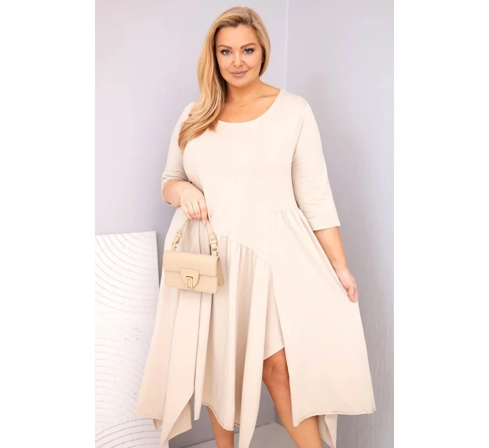 Dámska bavlnená sukňa s asymetrickým lemom v béžovej farbe