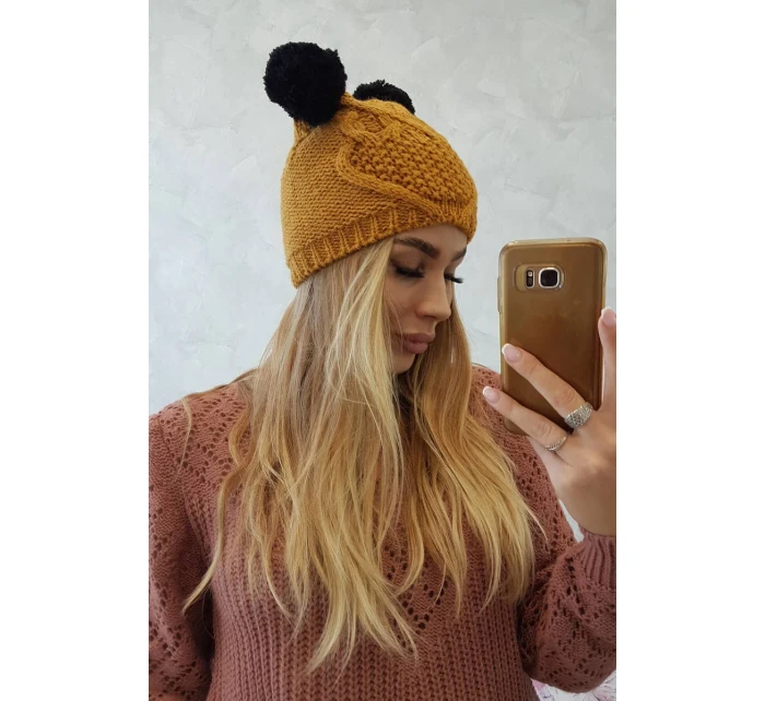 Fleecová čiapka 2 brmbolce K291 horčica Fleecová čiapka 2 brmbolce K291 horčica