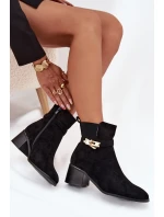 Zateplené dámské boty se zlatou ozdobou na podpatku černé model 21707037 - Boto