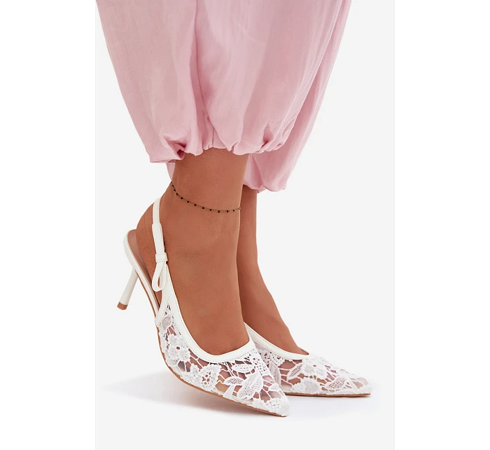 Dámské sandály na podpatku s krajkou bílé model 22103103 - Boto
