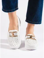 Pohodlné biele dámske mokasíny bez podpätku Pohodlné biele dámske mokasíny bez podpätku