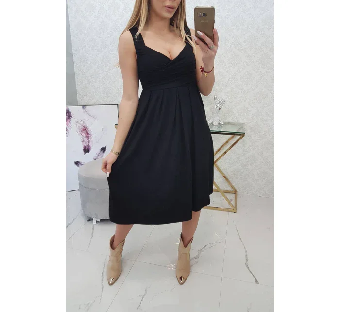 Šaty se širokými ramínky černé Šaty se širokými ramínky černé