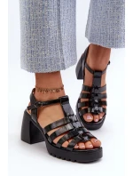 Sandále na podpätku model 211947 Vykročte štýlovo Sandále na podpätku model 211947 Vykročte štýlovo