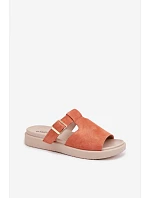 Žabky na platforme model 226520 Krok vo veľkom štýle Žabky na platforme model 226520 Krok vo veľkom štýle