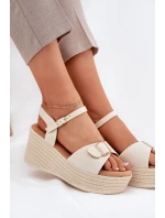 Sandały Damskie Na Koturnie Z Klamrą Beżowe Liniella Sandały Damskie Na Koturnie Z Klamrą Beżowe Liniella
