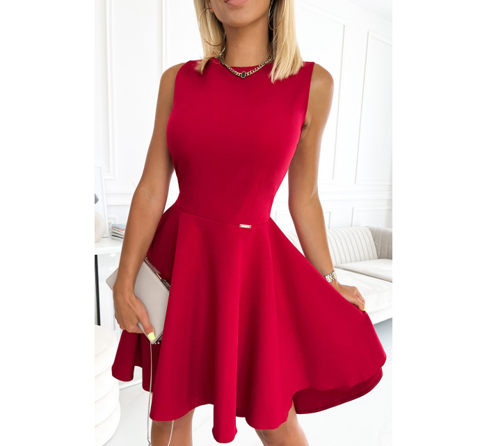 Elegantné šaty s dlhším chrbtom Numoco - červené s trblietkami