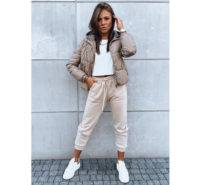 Dámská prošívaná bunda camel Dstreet model 21971050 - FashionStreet Dámská prošívaná bunda camel Dstreet model 21971050 - FashionStreet