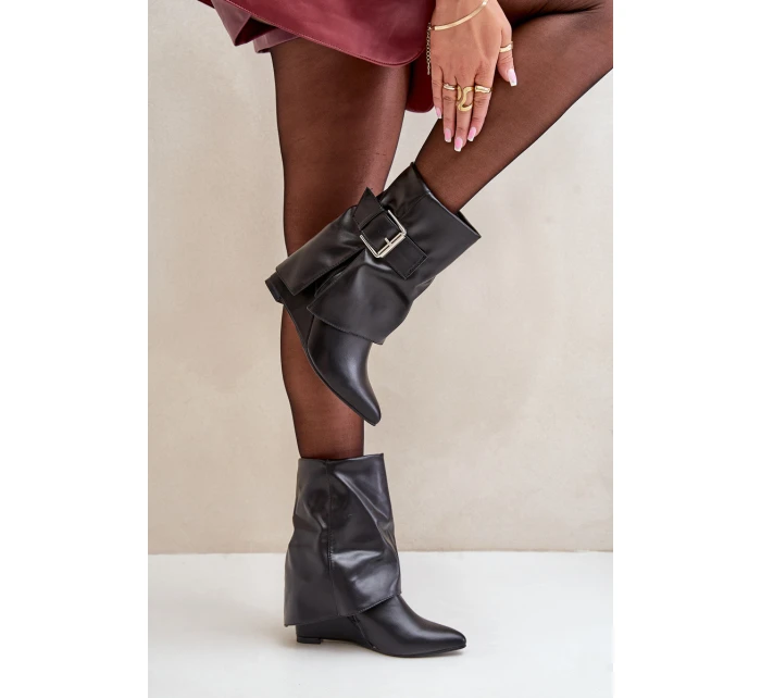 Botki Na Koturnie Z Wywiniętą Cholewką I Klamrą Czarne Vortinia Botki Na Koturnie Z Wywiniętą Cholewką I Klamrą Czarne Vortinia