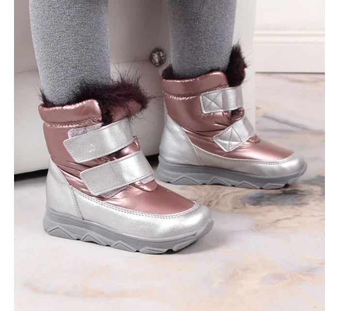 Nepromokavé sněhule s membránou na suchý zip Jr model 17829297 - Kornecki Nepromokavé sněhule s membránou na suchý zip Jr model 17829297 - Kornecki